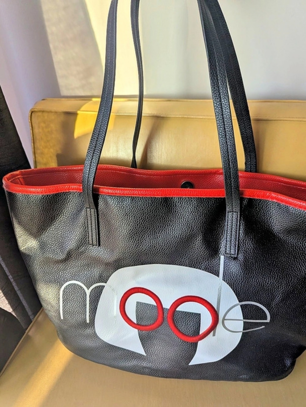 Disney Edna Mode Tote Bag Black & Red